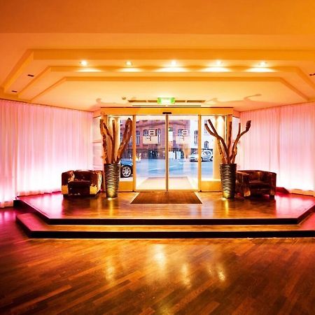 Bristol Hotel - Frankfurt City - Central Station Франкфурт на Майн Екстериор снимка