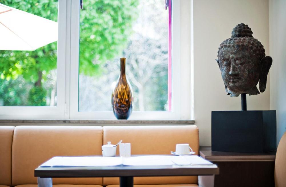 Bristol Hotel - Frankfurt City - Central Station Франкфурт на Майн Екстериор снимка
