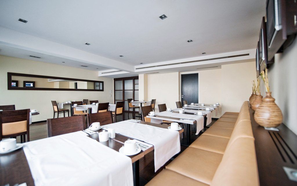 Bristol Hotel - Frankfurt City - Central Station Франкфурт на Майн Екстериор снимка